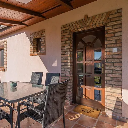 公寓 Rezkakas - 久洛